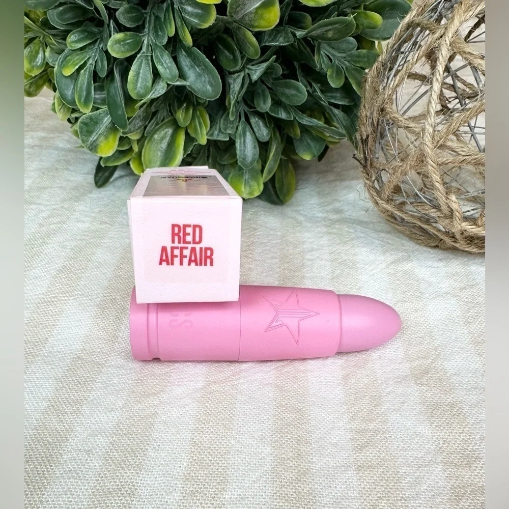Jeffree Star Velvet Trap Matte Lipstick in Red Affair